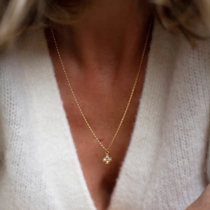collier femme Adèle grand Trèfle porté